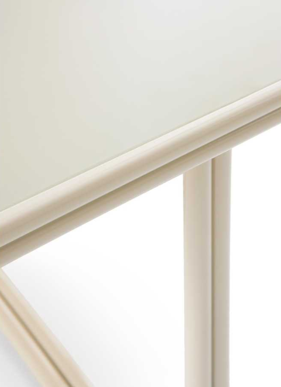 Mesa Auxiliar Beta de Metal Beige con...